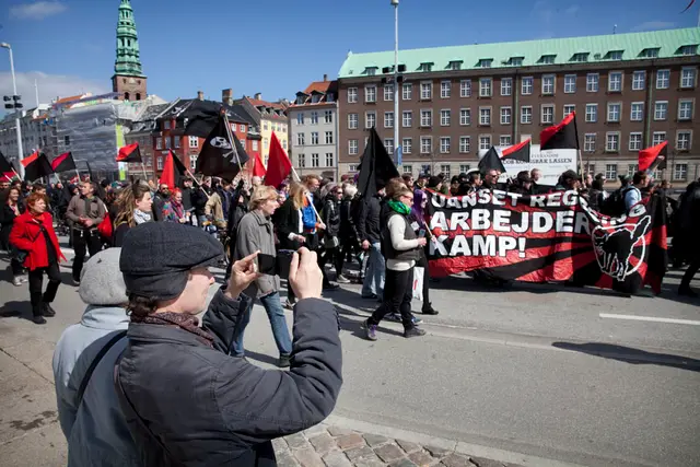 1. maj 2013: Faner er røde, Helle er ... (19/31)
