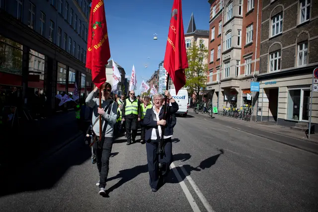 Demonstration på vej mod Fælledparken