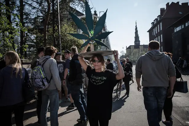 Aktion på Christiania (7/13)