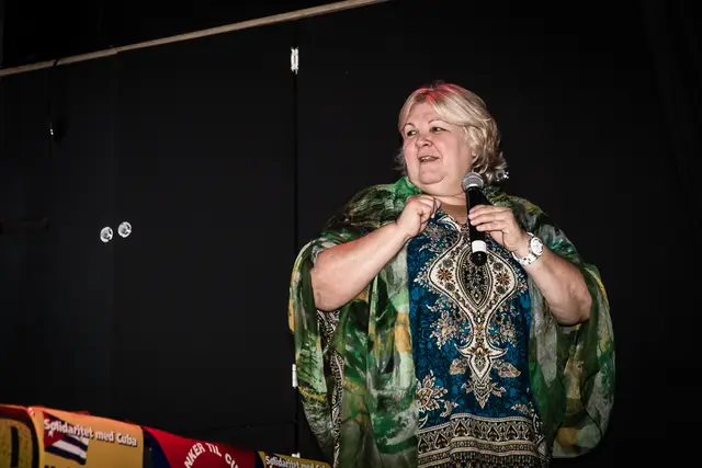 Aleida Guevara (2/9)