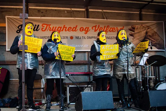 Demonstration mod milliardbesparelser i kommunerne (9/11)