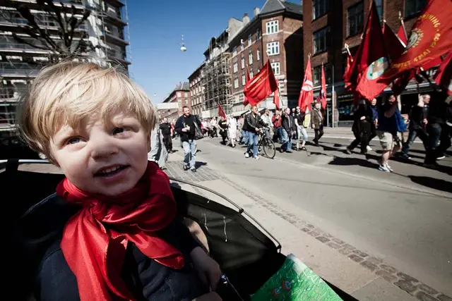 Fagligt optog på vej til Fælledparken