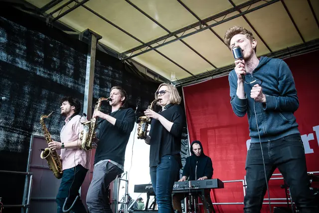 Forår, fest og 1. maj (15/17)