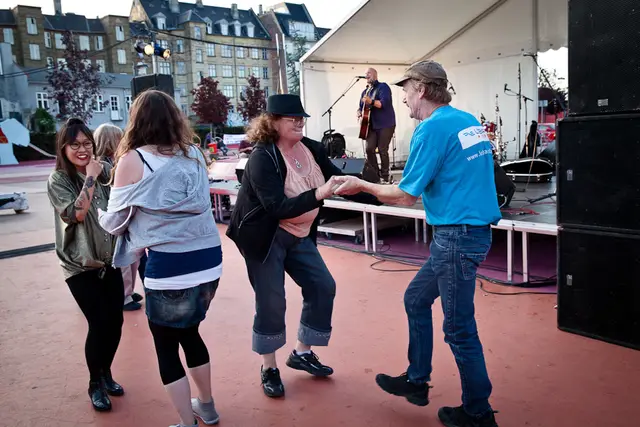 Gadefest mod vold, trusler og bøller (14/14)