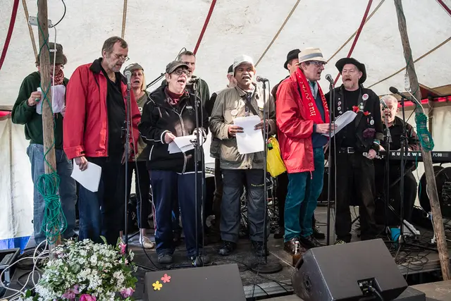 Grundlovsdag på Christiania (9/15)