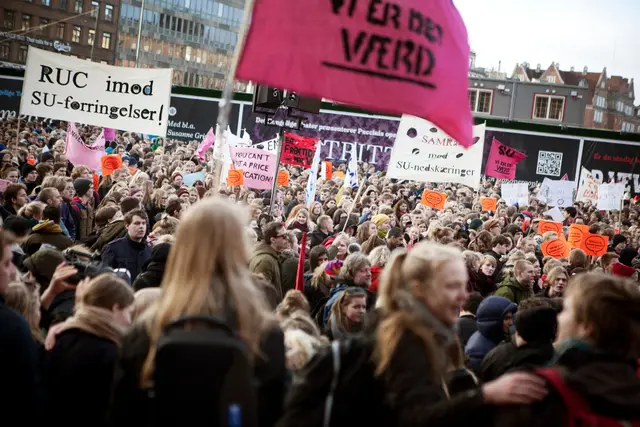 Højt humør under SU-protester (9/25)