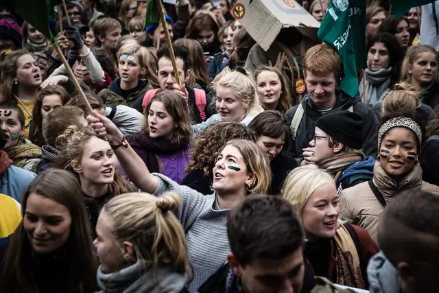 Kæmpe protest mod SU-nedskæringer (3/17)