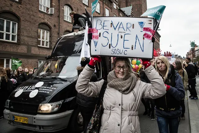 Kæmpe protest mod SU-nedskæringer (9/17)