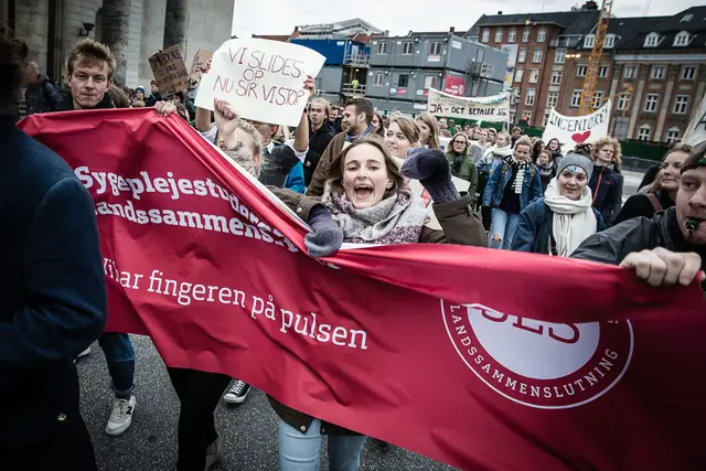 Kæmpe protest mod SU-nedskæringer (12/17)