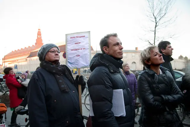 Demos, 2011