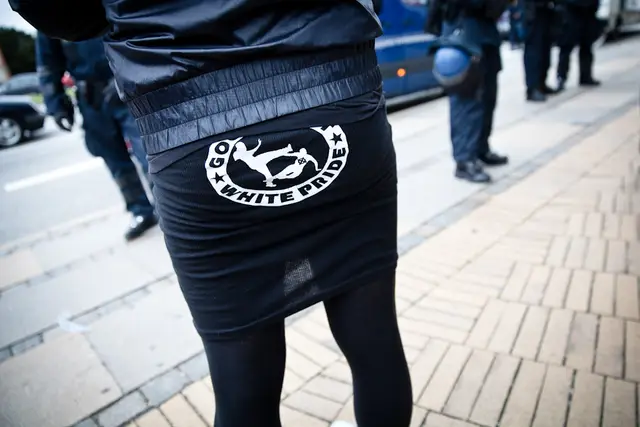Moskemodstandere møder modstand (7/22)