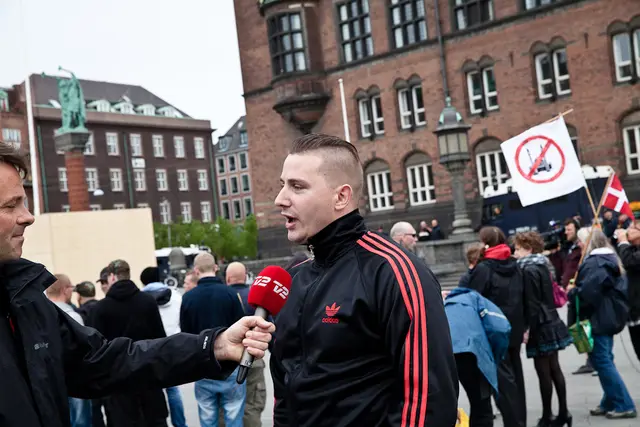 Moskemodstandere møder modstand (9/22)