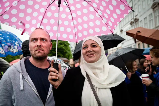 Moskemodstandere møder modstand (20/22)