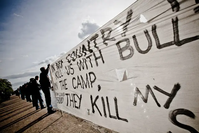 Out of the Camps (22/26)