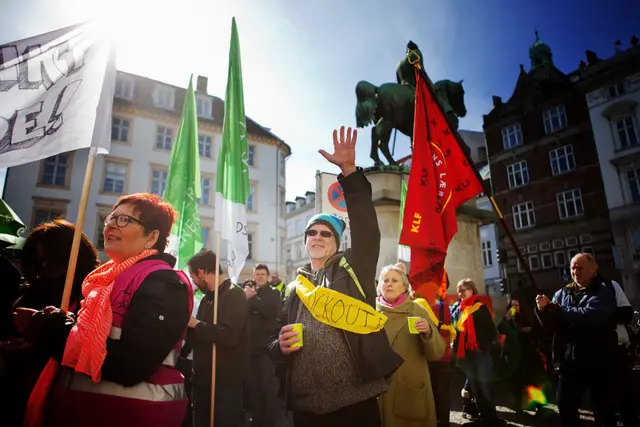 BUPL og Danmarks Lærerforening demonstrerer foran arbejdsretten. Torsdag den 4. april