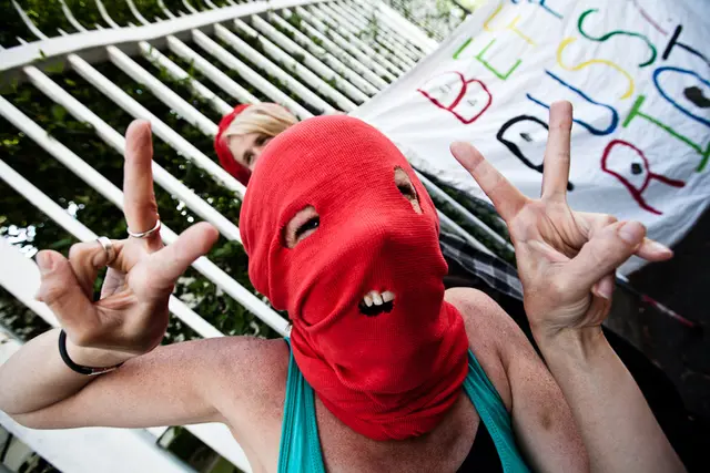 Pussy Riot (2/18)