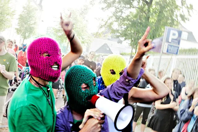 Pussy Riot (12/18)