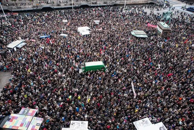 #RefugeesWelcome (17/18)