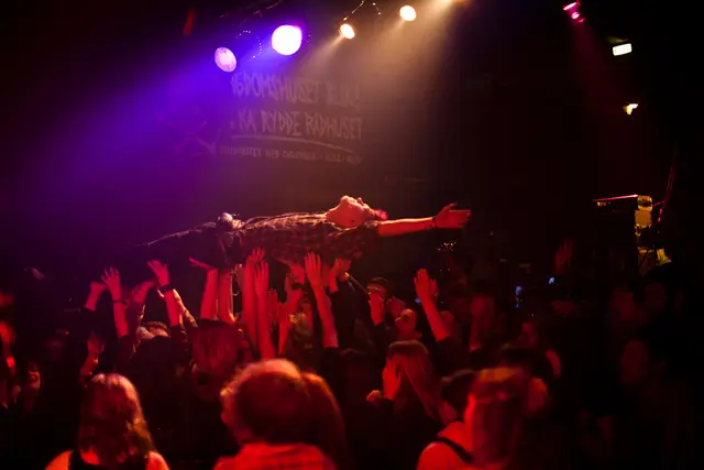 Ska Bash i Ungdomshuset (6/18)