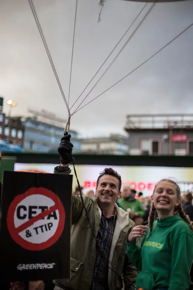 Stop TTIP og CETA (2/11)