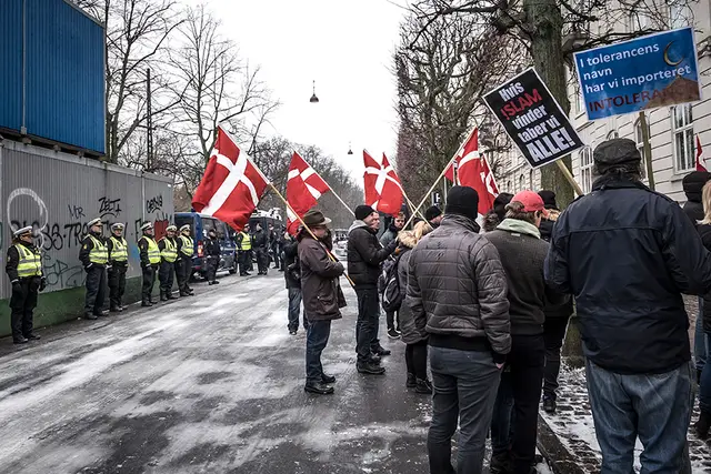 To år med protester mod 'For Frihed' (2/18)