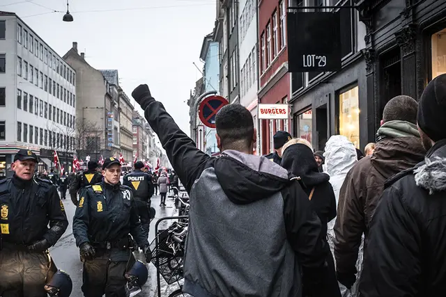 To år med protester mod 'For Frihed' (3/18)
