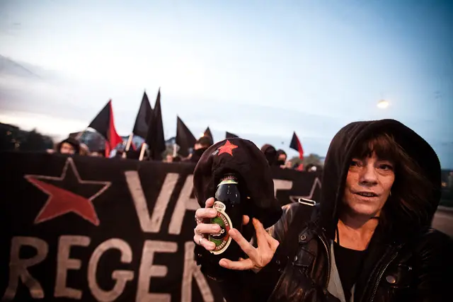 Vælt regeringen (7/17)