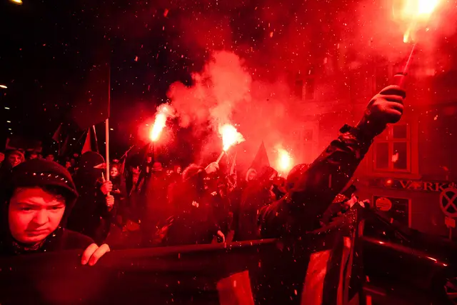 Vælt regeringen (10/17)